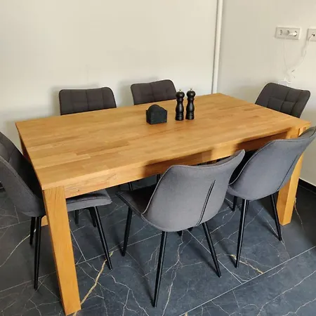 Apartmán With Private Parking Lot Würzburg